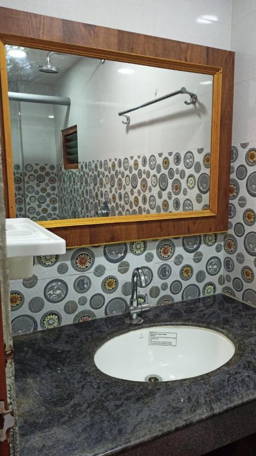 Aarthi Residency Hotel กาไรก์กูดี ภายนอก รูปภาพ